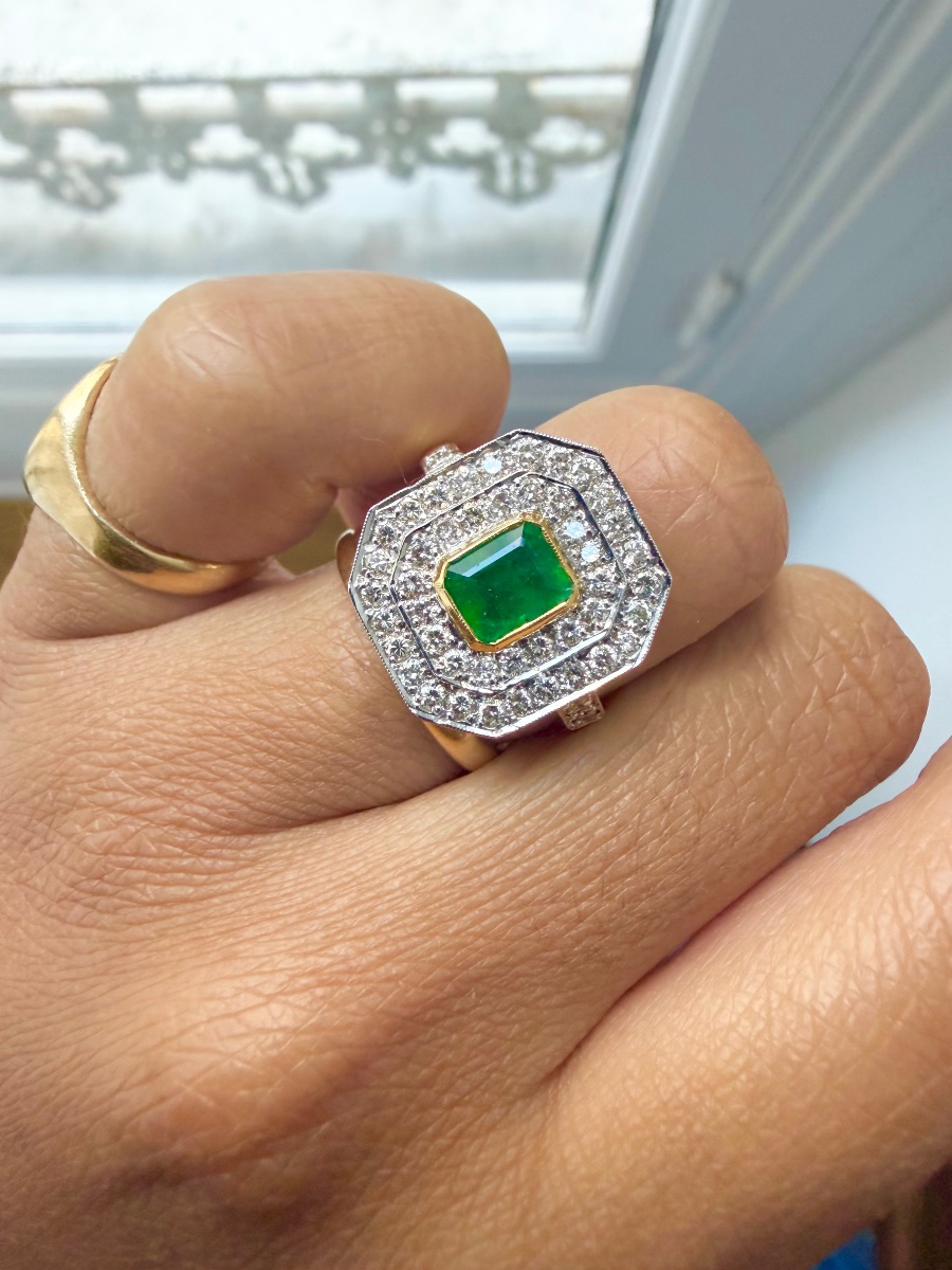 Emerald And Diamond Gold Band Ring -photo-2