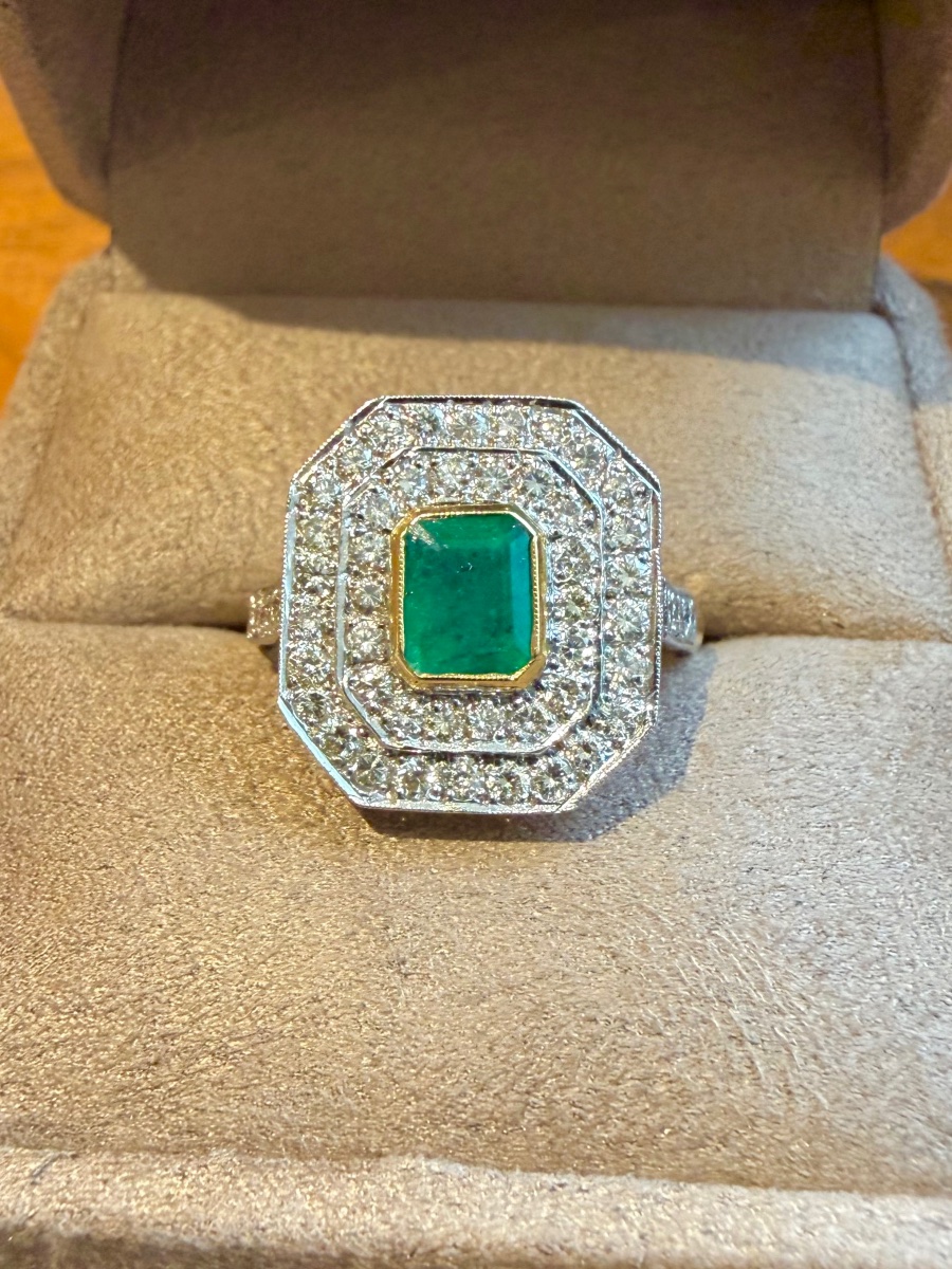 Emerald And Diamond Gold Band Ring 