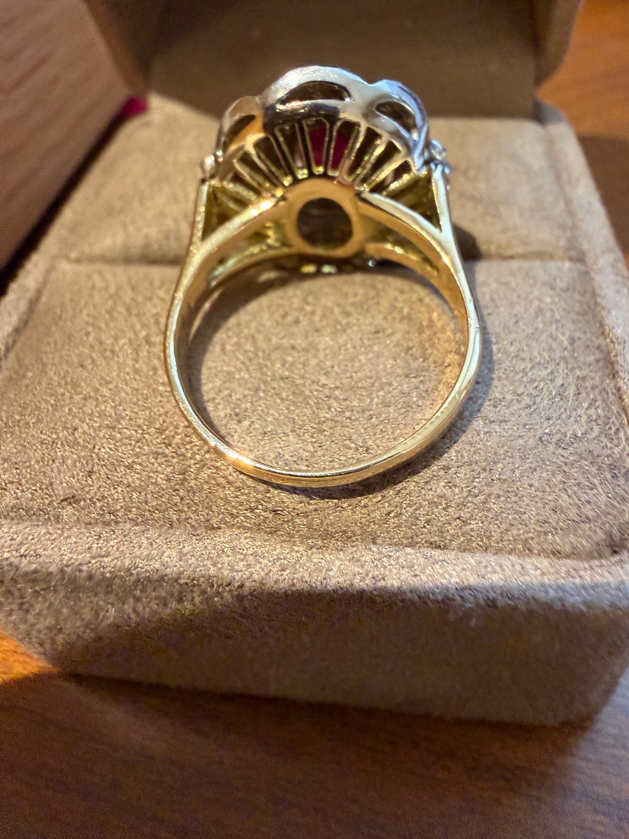 Pompadour Ring In White Gold With Rubies And Diamonds-photo-4