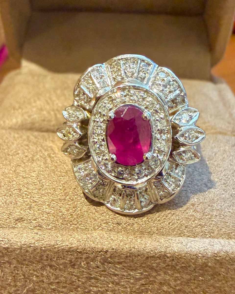 Pompadour Ring In White Gold With Rubies And Diamonds