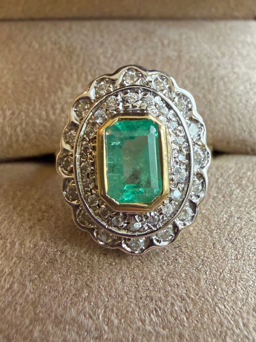 Bague Pompadour en or jaune or blanc émeraude et diamants-photo-2