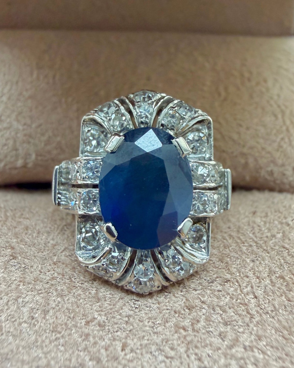 Bague art déco en or blanc saphir et diamants