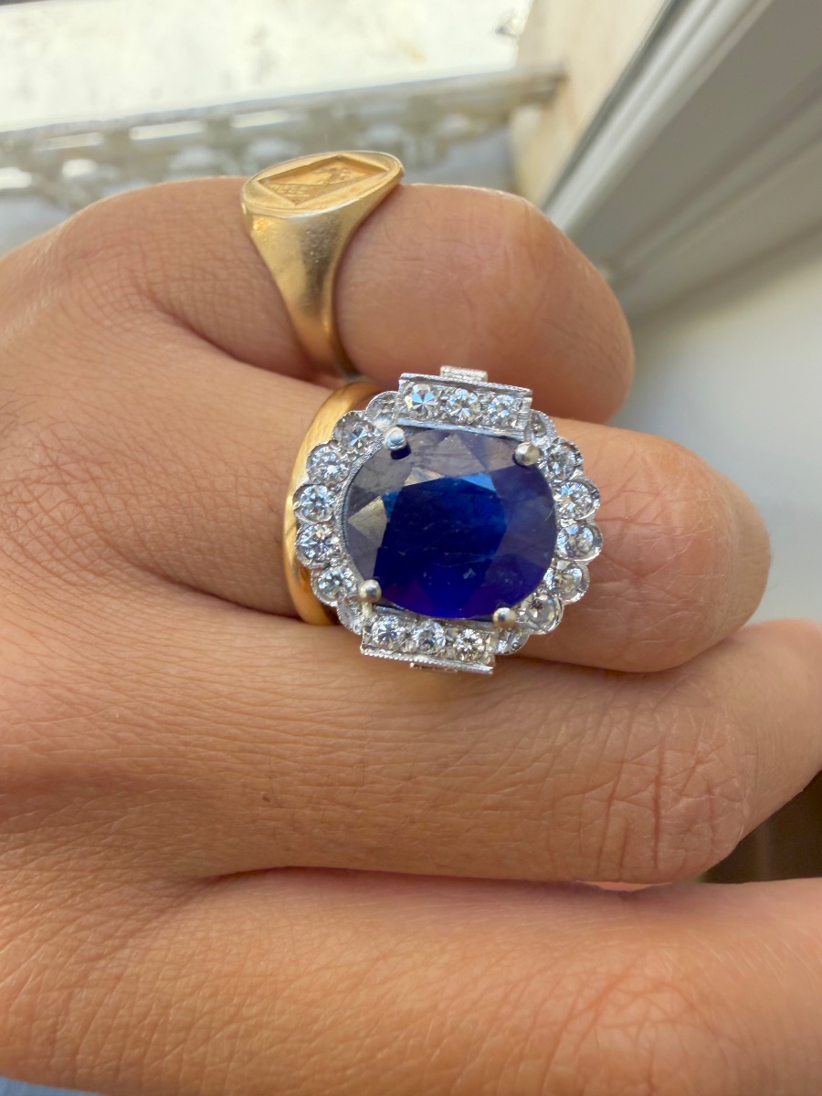 Pompadour Ring In White Gold With Sapphire And Diamonds-photo-4