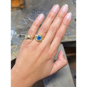 Bague Tourbillon en or jaune saphir et diamants