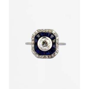 Bague Art déco en platine, saphir et diamants