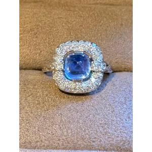 Bague en platine, saphir et diamants