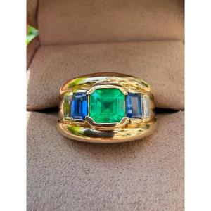 Bague Bandeau en or jaune, émeraude saphirs et diamants