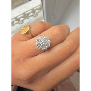 Marguerite Ring In White Gold And Diamonds