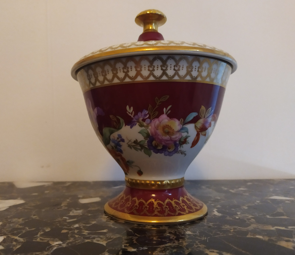 SUCRIER PORCELAINE – PARIS XXème siècle.-photo-1
