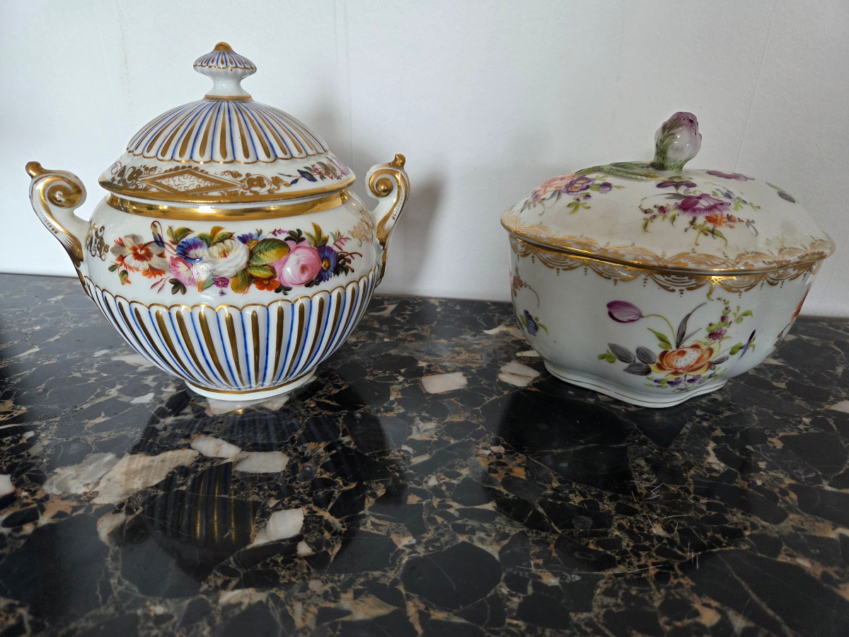 Two Porcelain Sugar Bowls – Paris 20th Century.