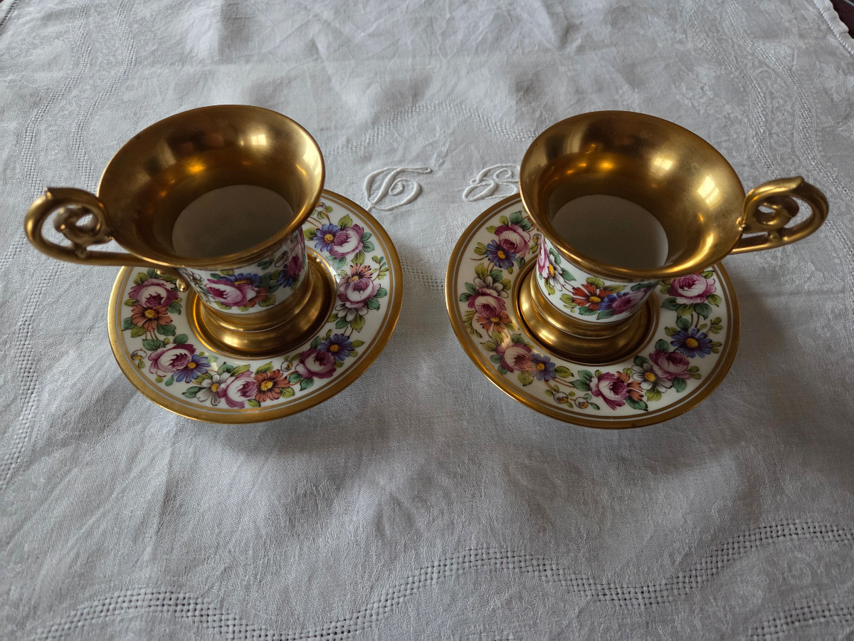 Porcelain Coffee Cups – 20th Century.-photo-3