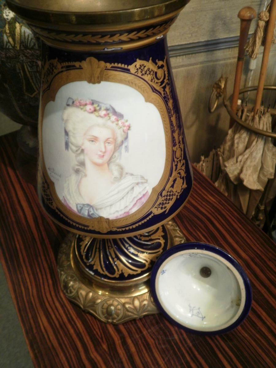 Faïence  De Sevres - Vase Couvert-photo-1