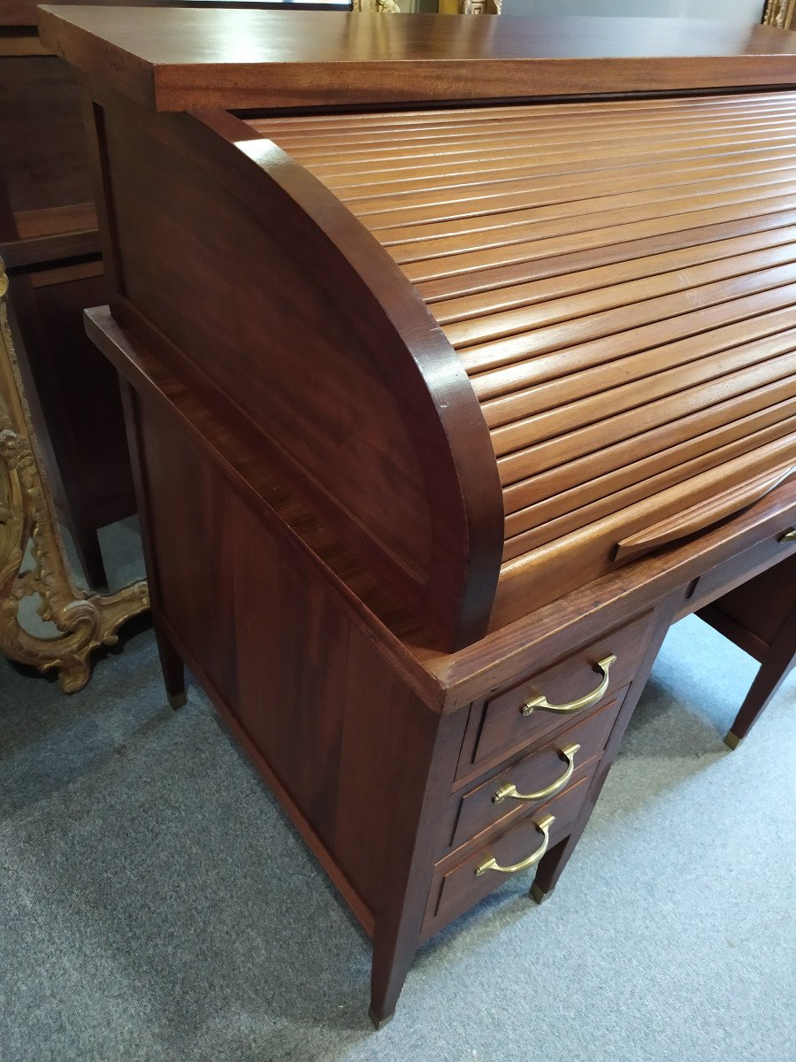 American Mahogany Desk - XXth Century. -photo-2