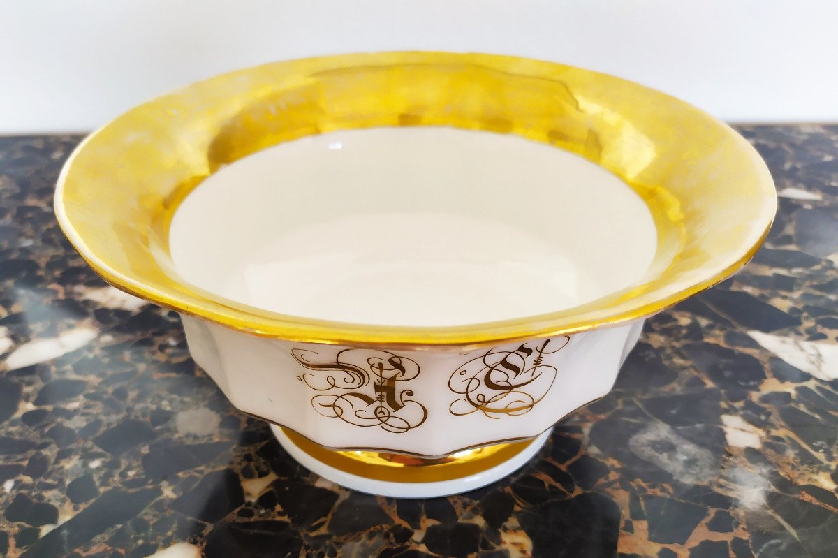 White And Gold Porcelain Cup - Paris XIXth.