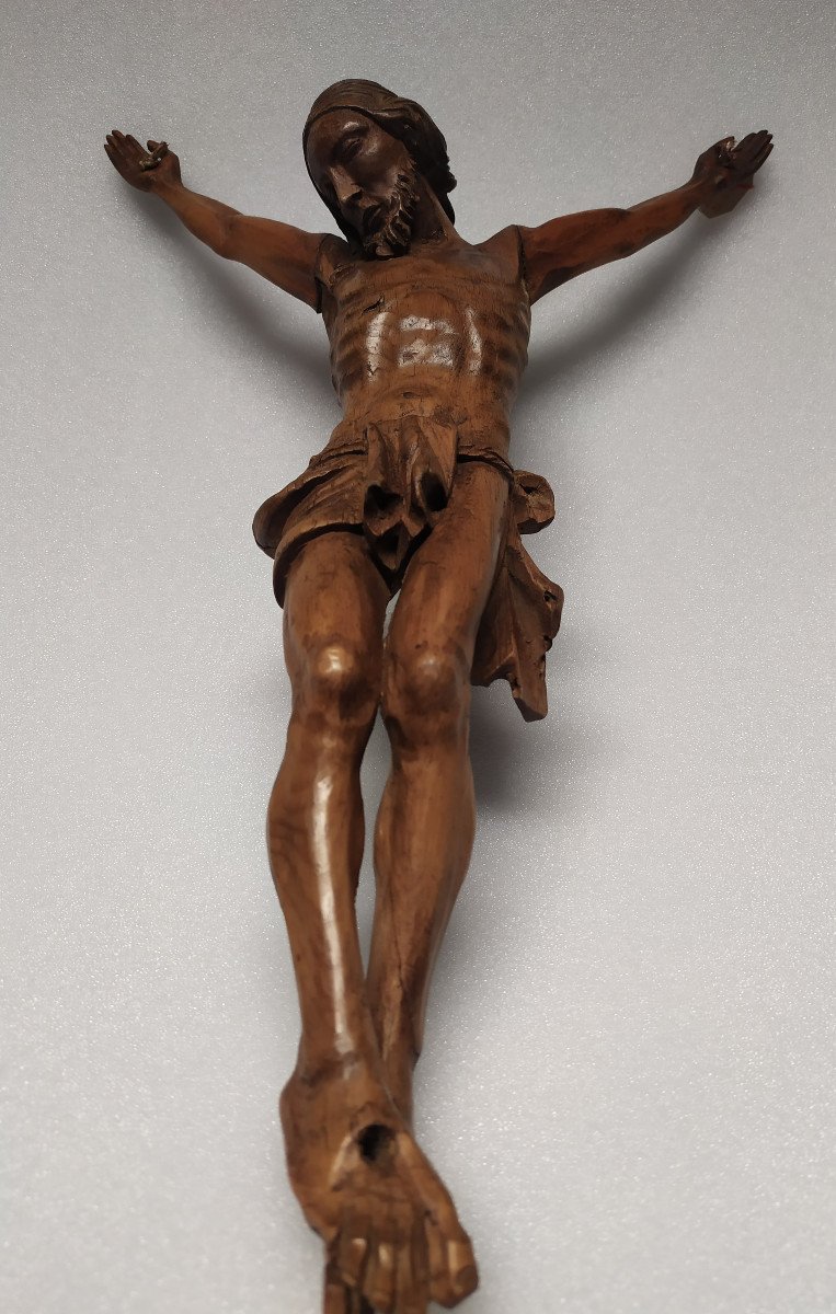 Christ En Bois Sculpte – XVIIIème.