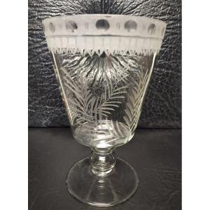 Grave Wedding Glass - XXth Century.
