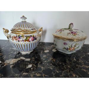 Two Porcelain Sugar Bowls – Paris 20th Century.