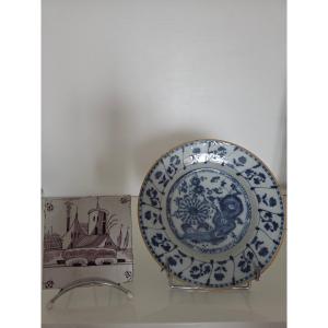 PAYS BAS : 2 pièces en faience DELFT – 18ème siècle.