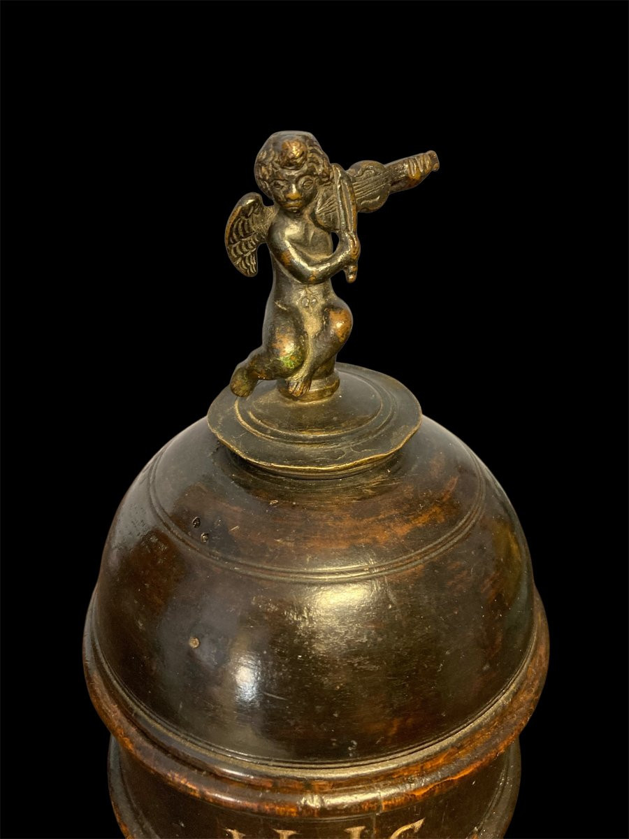 Fin Du XVI Siècle - Venise - Pyxide En Bois Tourné, Gravé Et Doré Avec Putto Jouant La Lire-photo-3