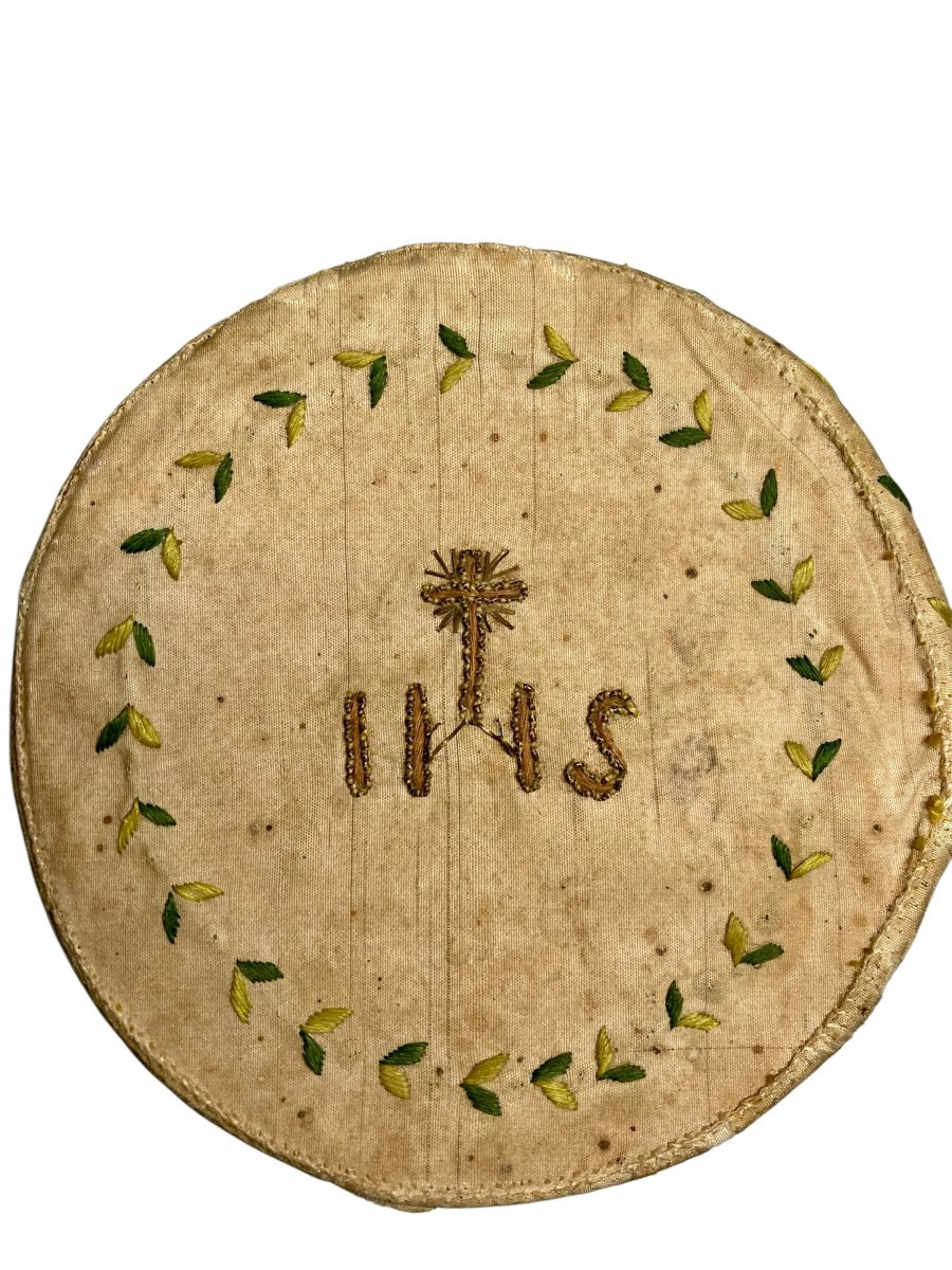 Late XVIII Century - Embroidered Silk And Paper - Host Holder Box-photo-2