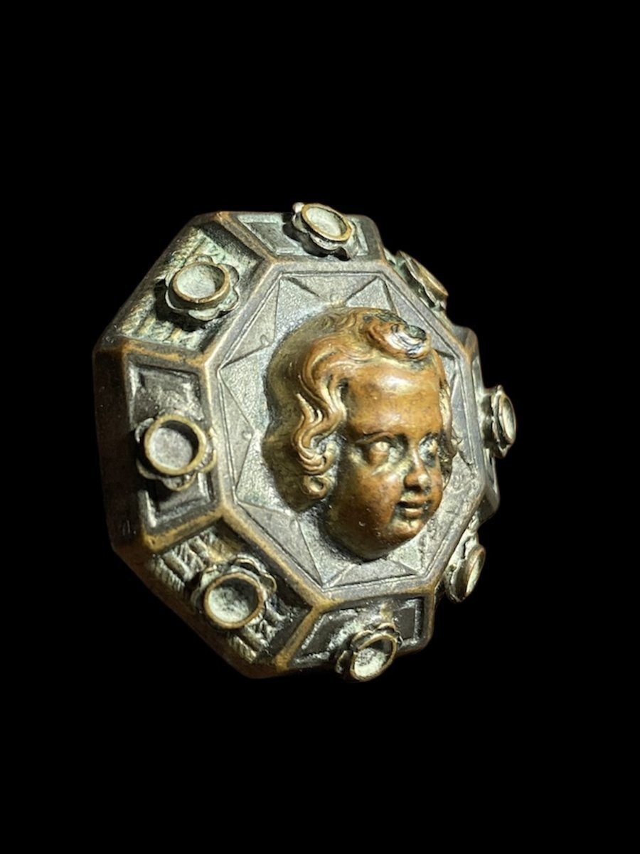 C. 1480 - France Or Northern Italy - Bronze Brooch With A Putto-photo-3