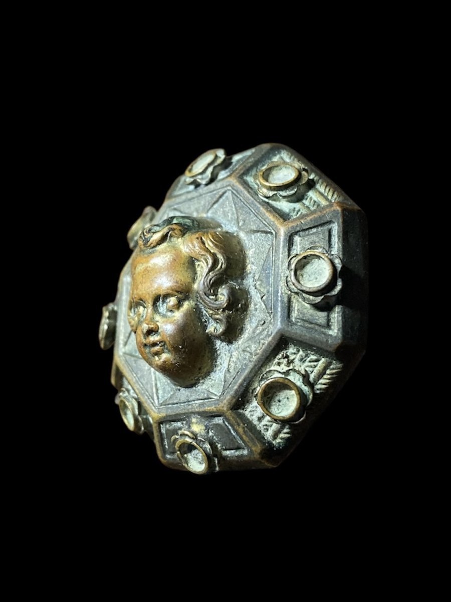 C. 1480 - France Or Northern Italy - Bronze Brooch With A Putto-photo-4