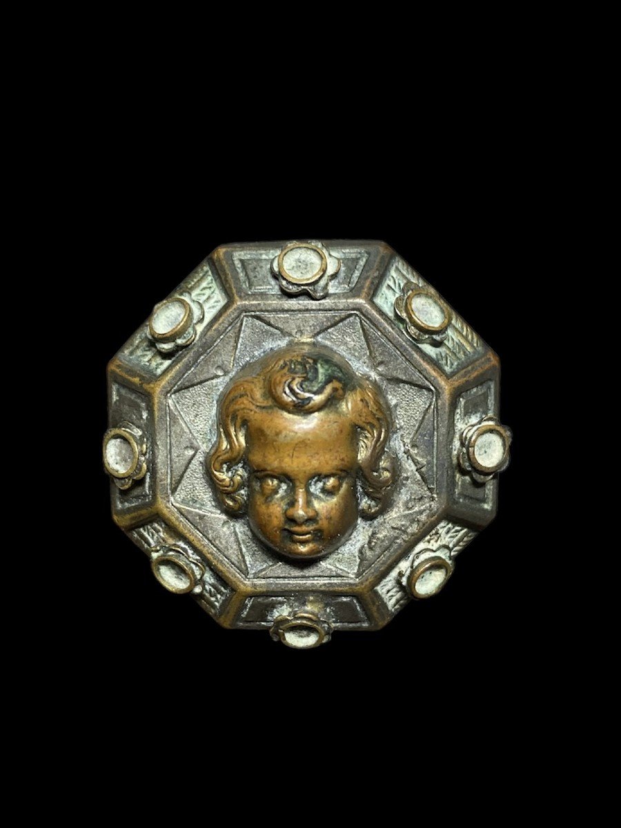 C. 1480 - France Or Northern Italy - Bronze Brooch With A Putto-photo-1