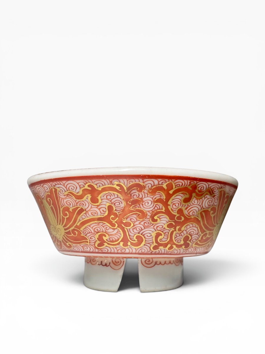  Late Meiji Period (circa 1890) - Sake Bowl - Kutani - Dancing Geisha On A Dragon-photo-2