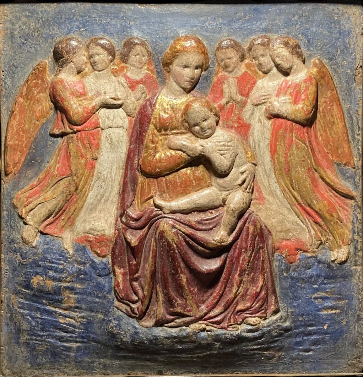 Atelier Della Robbia – Milieu du XV siècle – Bas-relief en stuc polychrome et doré -photo-2