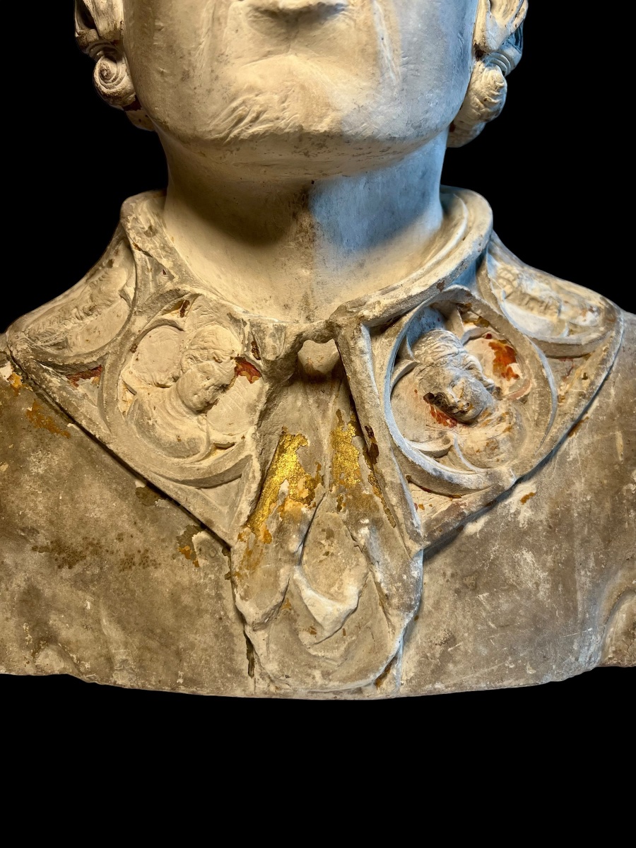 France (Champagne) - II moitié du XIV siècle - Buste de Saint Évêque en pierre calcaire -photo-4