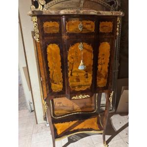 Secrétaire en bronze doré et marqueterie (époque XIXe ) 