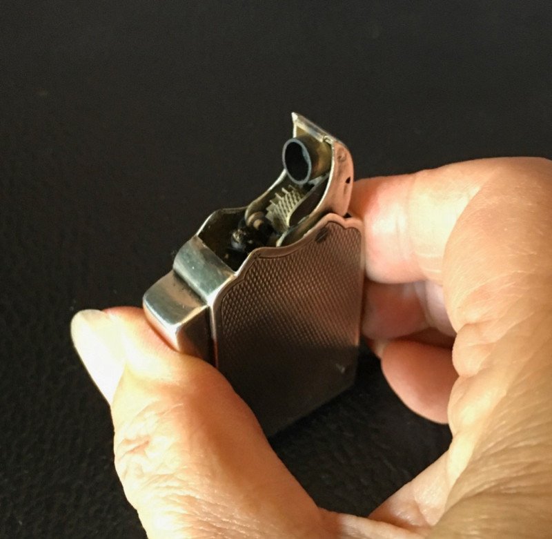 Quercia Racer Licensed Mouchon Lighter In Silver Metal-photo-4