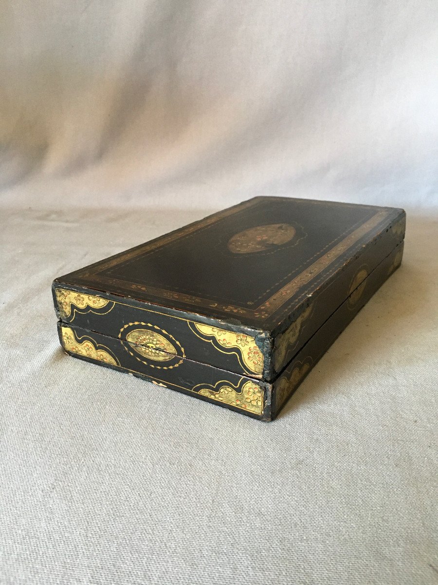 Coffret En Bois Laqué Avec Jetons En Nacre-photo-3