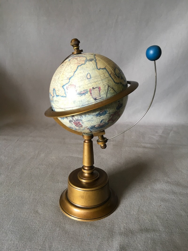 GLOBE TERRESTRE DÉBUT XXE