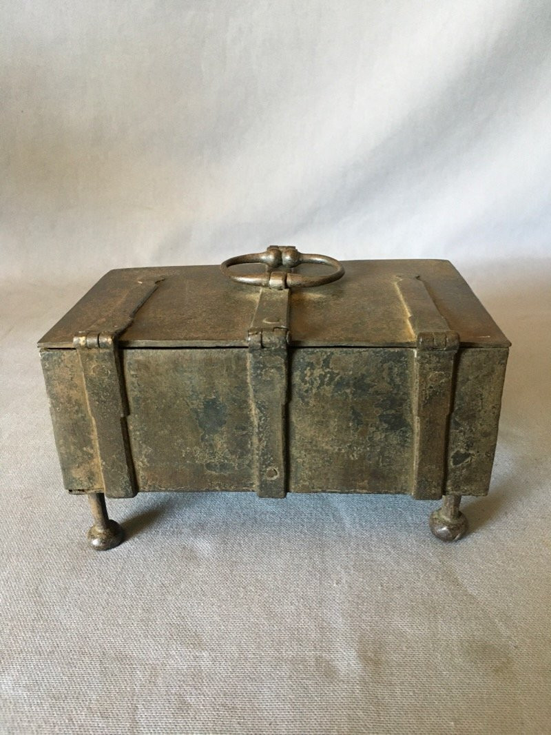 Coffret en fer XVIIe-photo-2