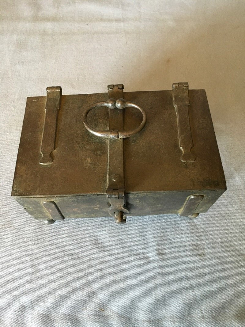 Coffret en fer XVIIe-photo-3