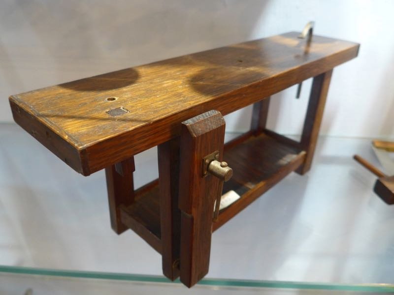 Maîtrise : Établi Et Outils d' Ébéniste-photo-1