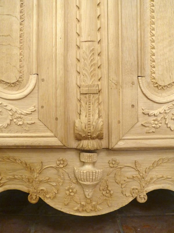 Normand Wedding Wardrobe In Lightened Oak-photo-3