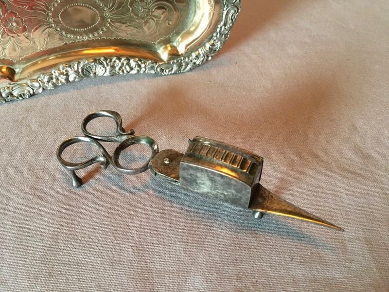 18th Century Mouchette And Tray-photo-1