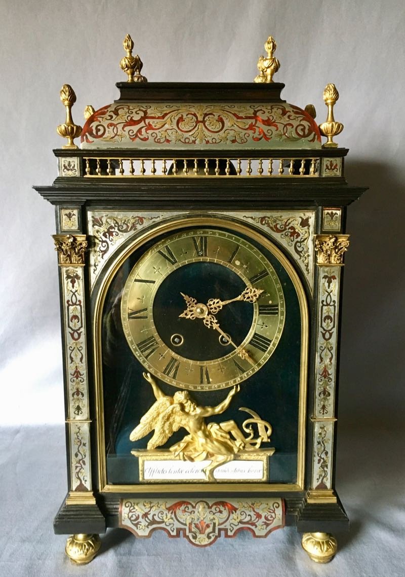 Pendule XIXe Dite Religieuse En Marqueterie Boulle