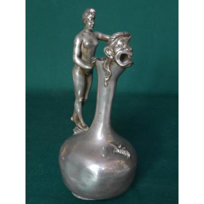 Vase en étain Art Nouveau Signé Alfred Barye.