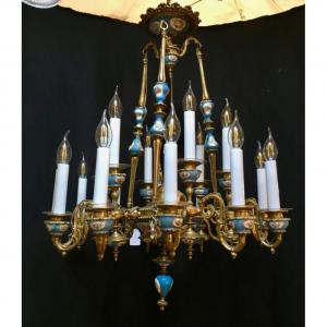 Chandelier And 4 Sconces In The Manner Of Sèvres Porcelain 