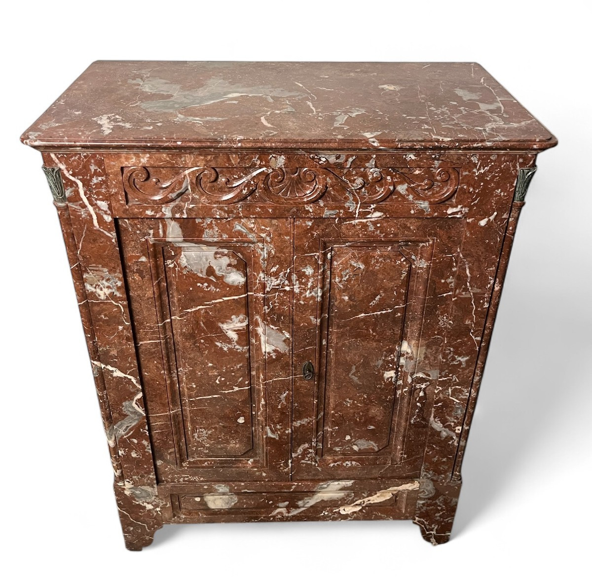 Meuble d'appui en marbre rouge Royal de Belgique, attribué à Jean Patoret, Lyon vers 1850-photo-2