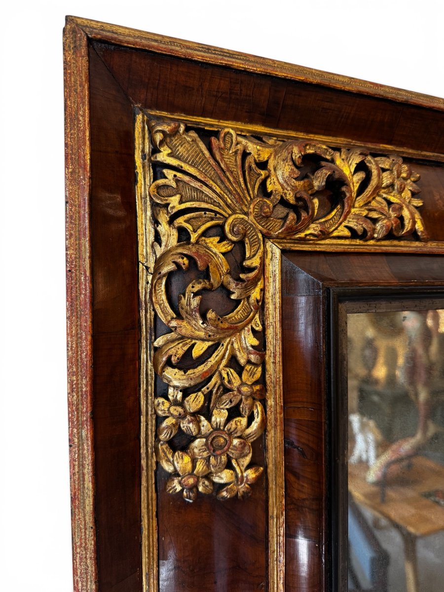 Miroir d'époque Louis XIV en placage de noyer et bois doré-photo-1