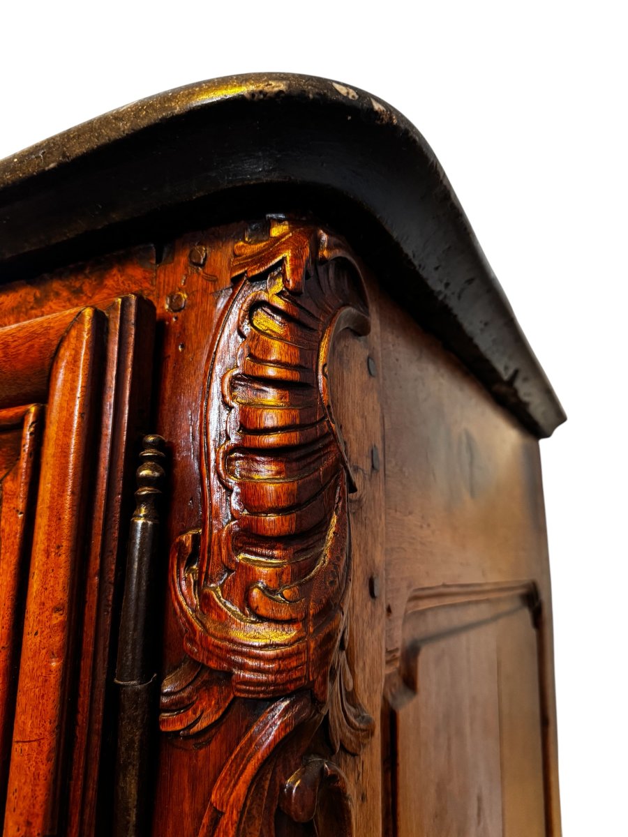 18th-century Lyon-style Sideboard In Walnut-photo-1