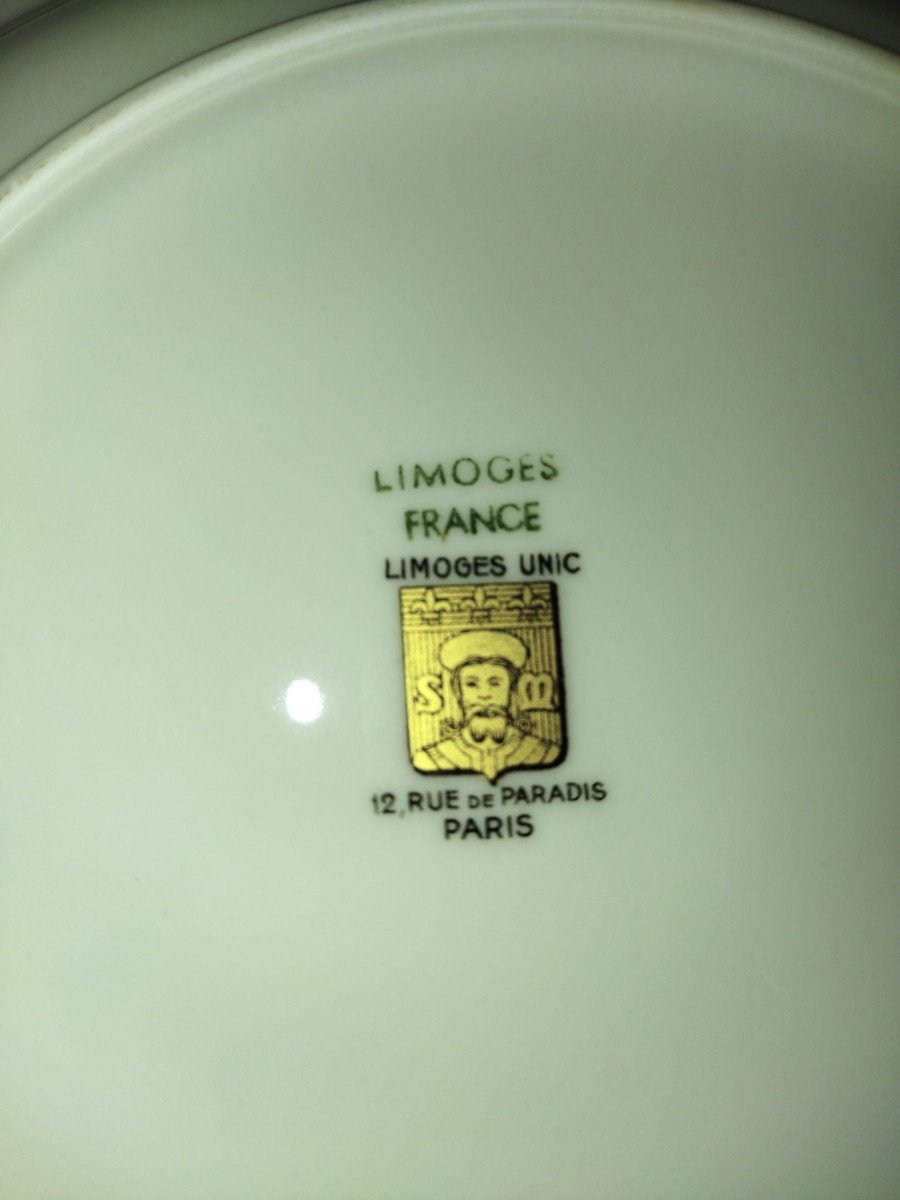 LIMOGES 12 Assiettes Creuses En Porcelaine Dorée  "UNIC Paris"-photo-3