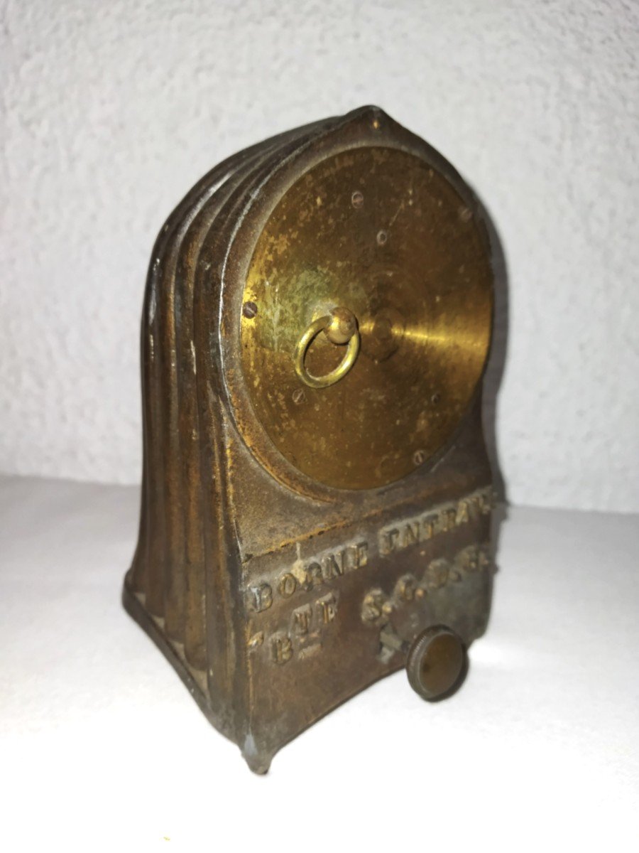 Borne d'Entrave Ancienne Sonnette De Porte Alarme