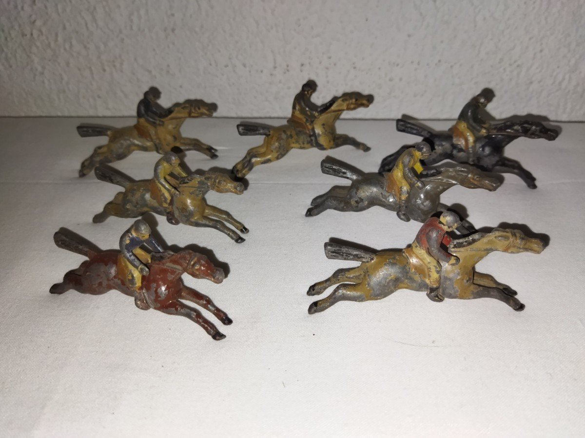 7 Antique Polychrome Lead Horses And Riders Antique Collectible Toys And Games -photo-2