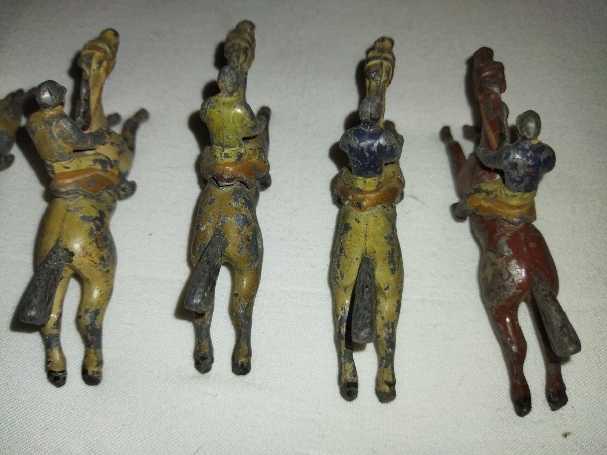 7 Antique Polychrome Lead Horses And Riders Antique Collectible Toys And Games -photo-6