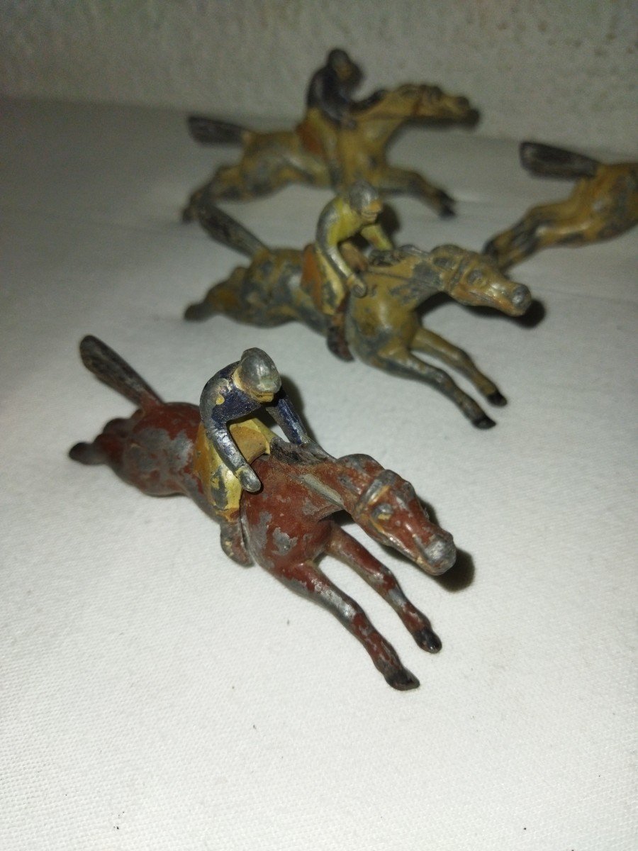 7 Antique Polychrome Lead Horses And Riders Antique Collectible Toys And Games -photo-7
